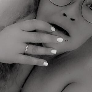 Mademoiselle_w MYM